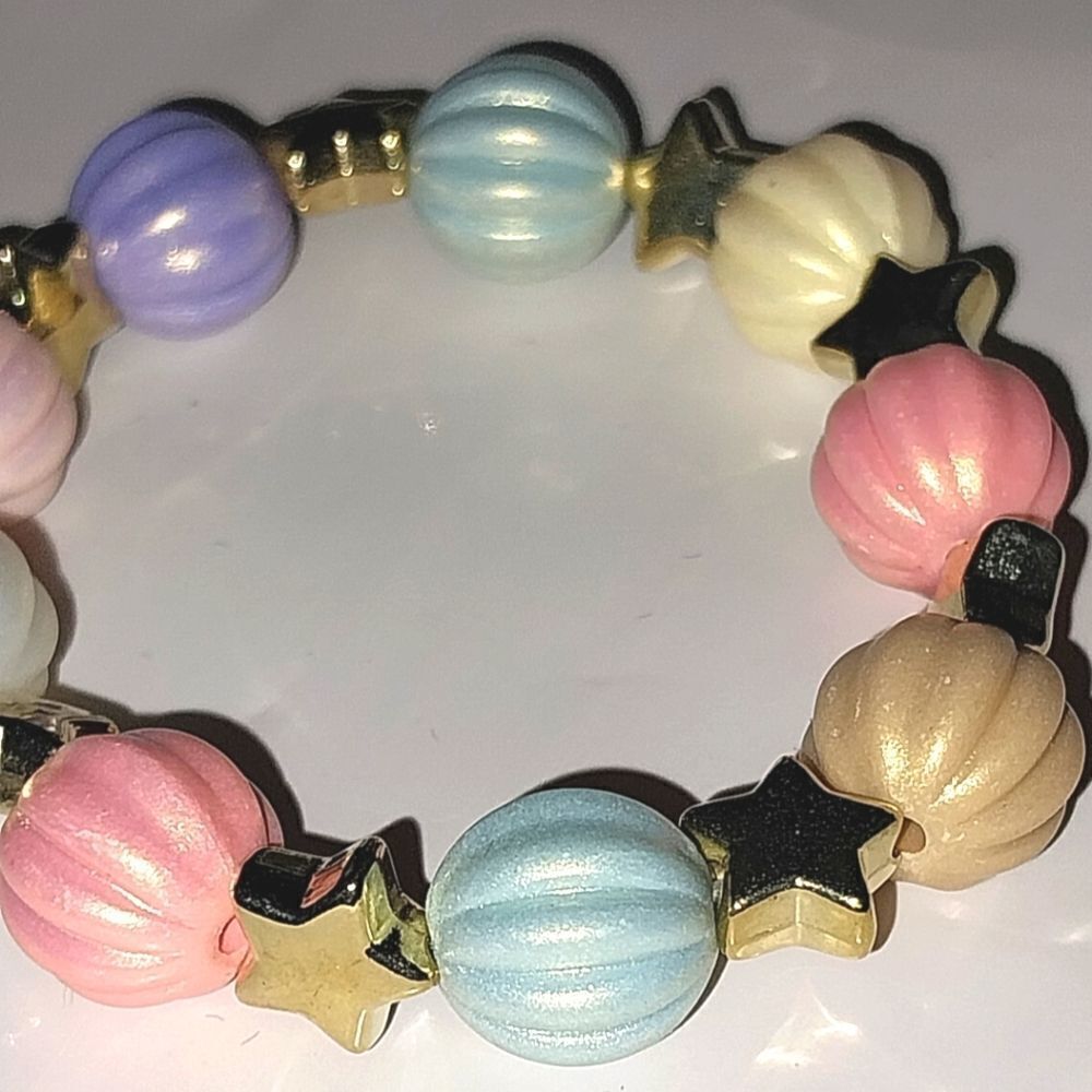 Handmade Girls Cute Acrylic latern Beads Bracelet - Picture 5 of 7